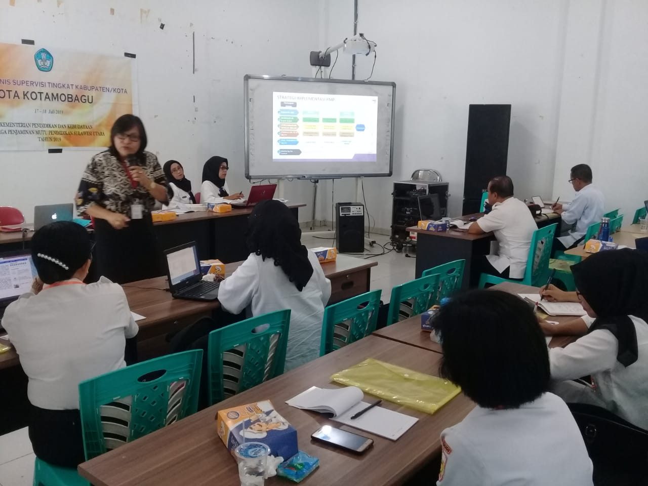 Lembaga Penjaminan Mutu Pendidikan LPMP Sulawesi Utara menyelenggarakan Bimtek Supervisi Pendidikan Tingkat Kabupaten/Kota